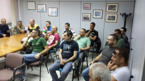 sala formazione con analisti laboratorio-foto 01